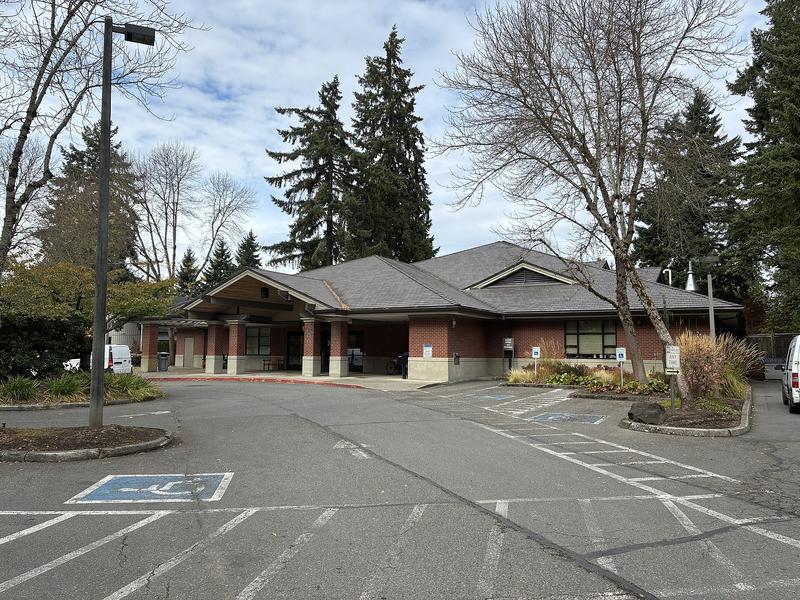 Mercer Island Library, a low building with a covered walk to the doors.