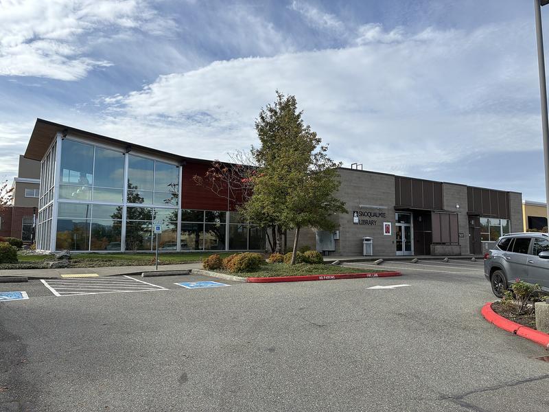 Snoqualmie Library, a two-story building with large windows.