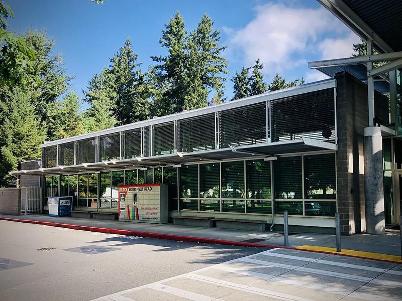 Covington Library, a low King County Library System branch with a covered entry.